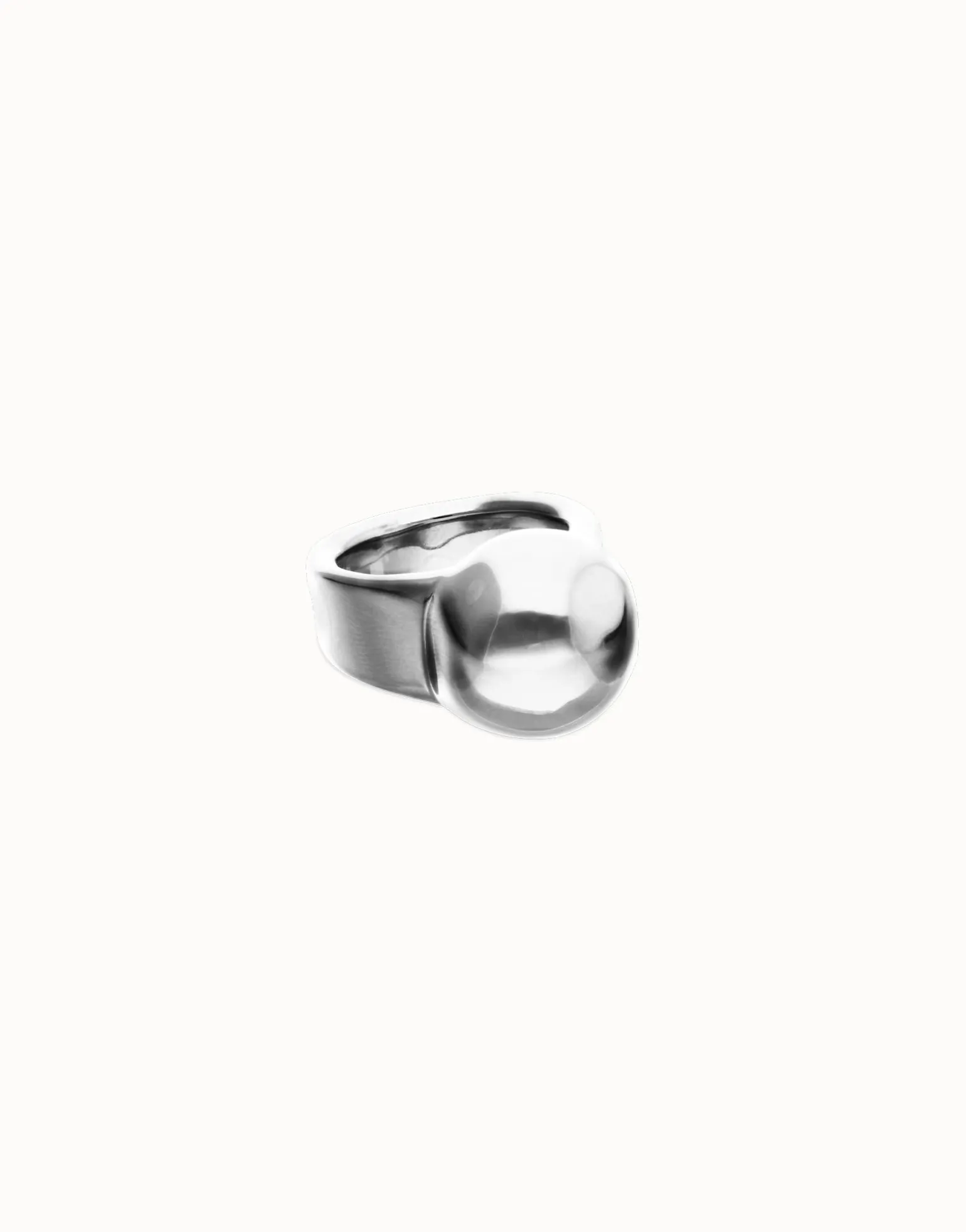 Anillo bañado en plata de ley con forma de esfera