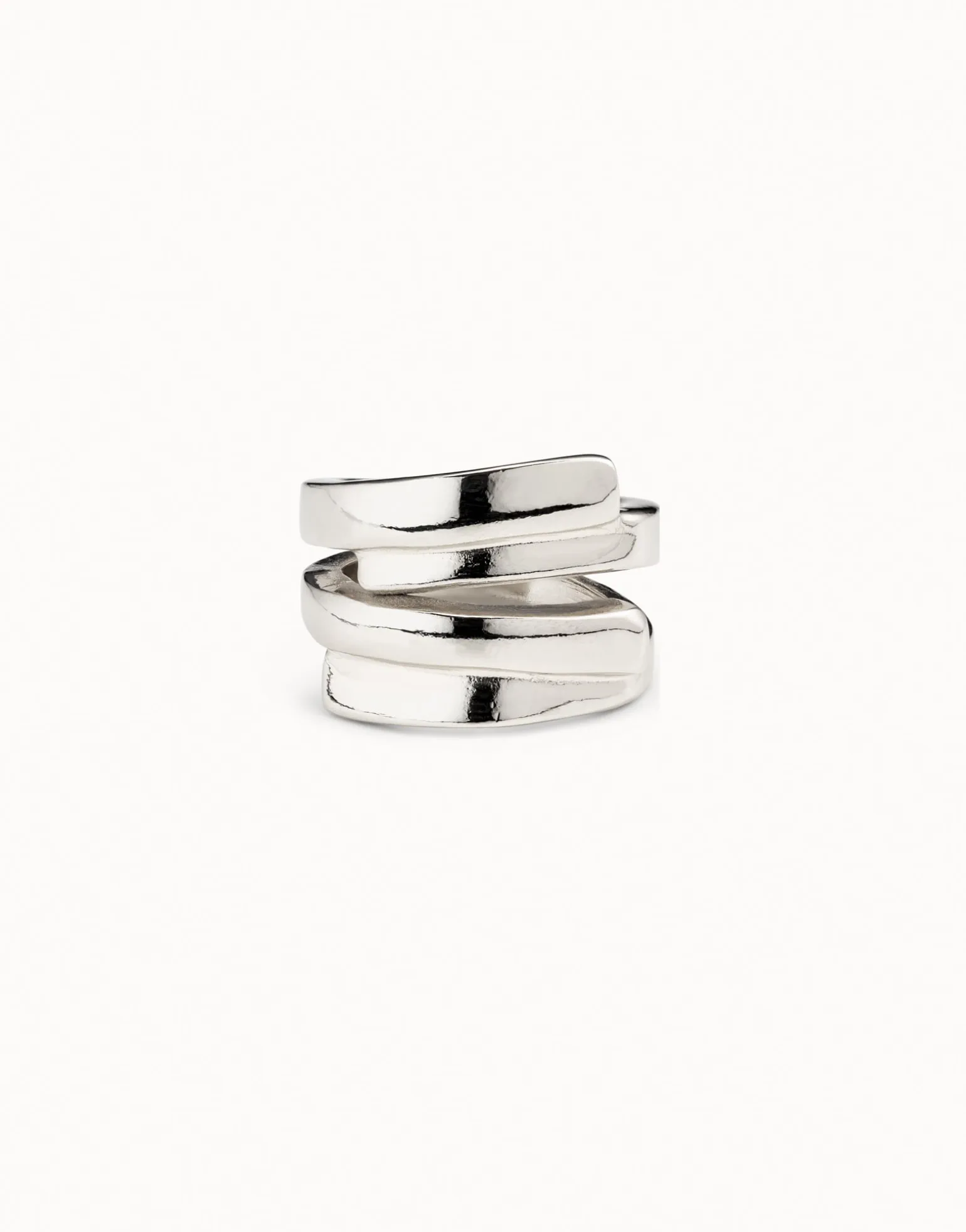 Anillo irregular bañado en plata de ley