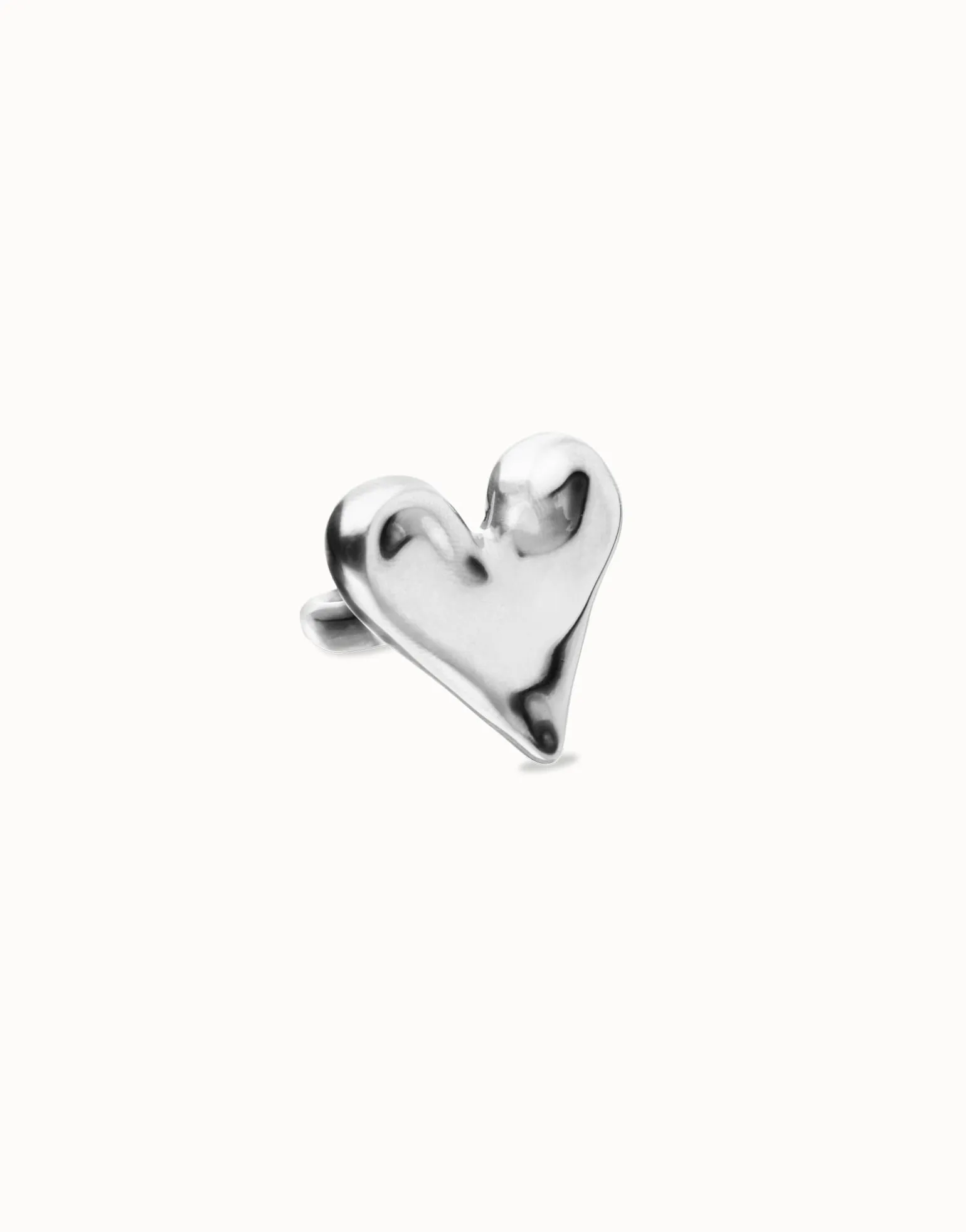 Anillo maxi bañado en plata de ley con forma de corazón