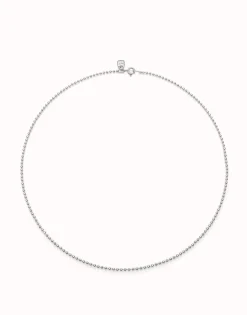 Cadena corta con bolas bañada en plata de ley.