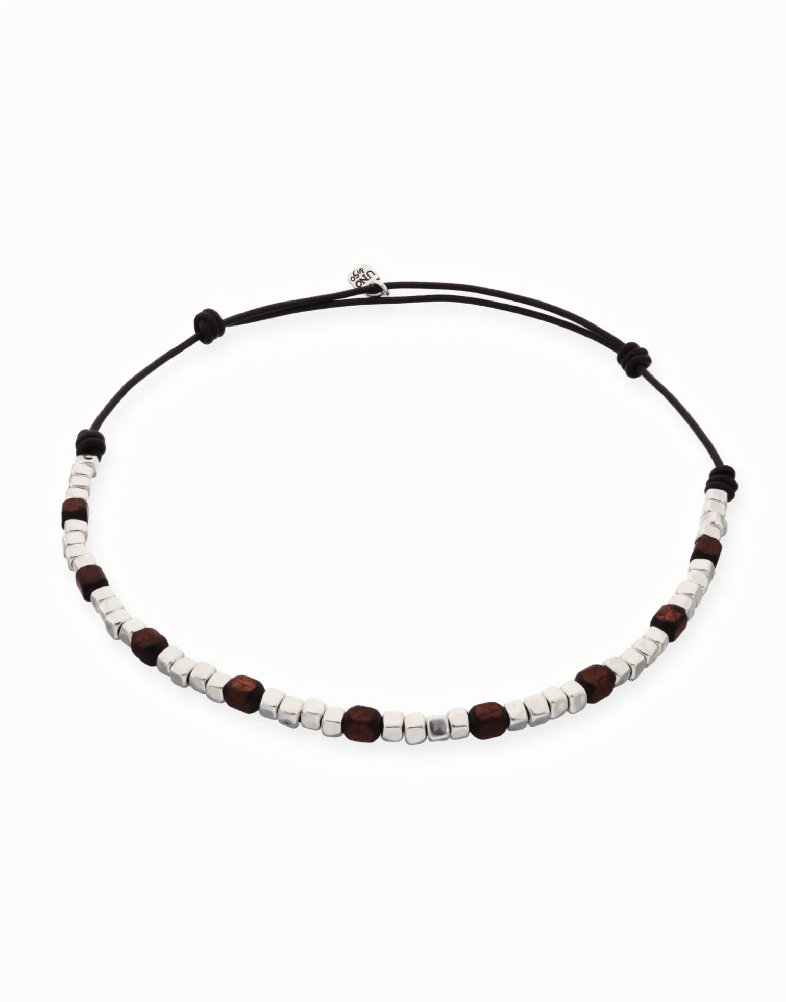 Collar de cuero con cuentas en plata y madera