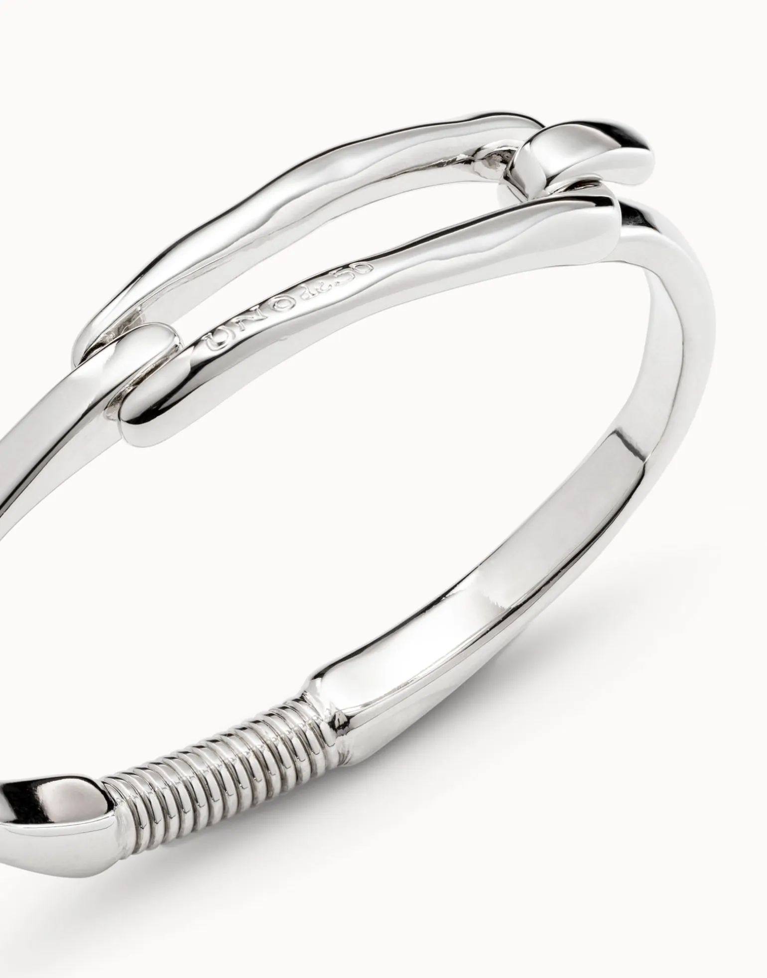 Pulsera bañada en plata de ley