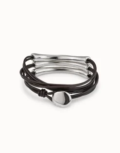Pulsera de tres vueltas de cuero marrón y detalles bañados en plata de ley
