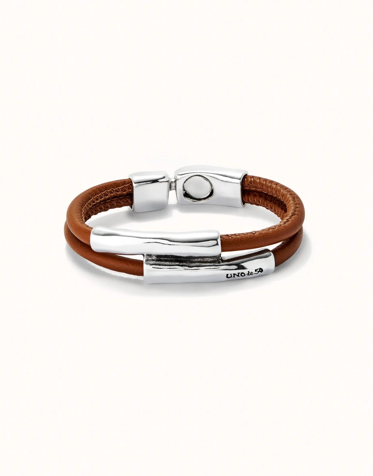 Pulsera doble cuero camel con dos tubos bañada en plata de ley