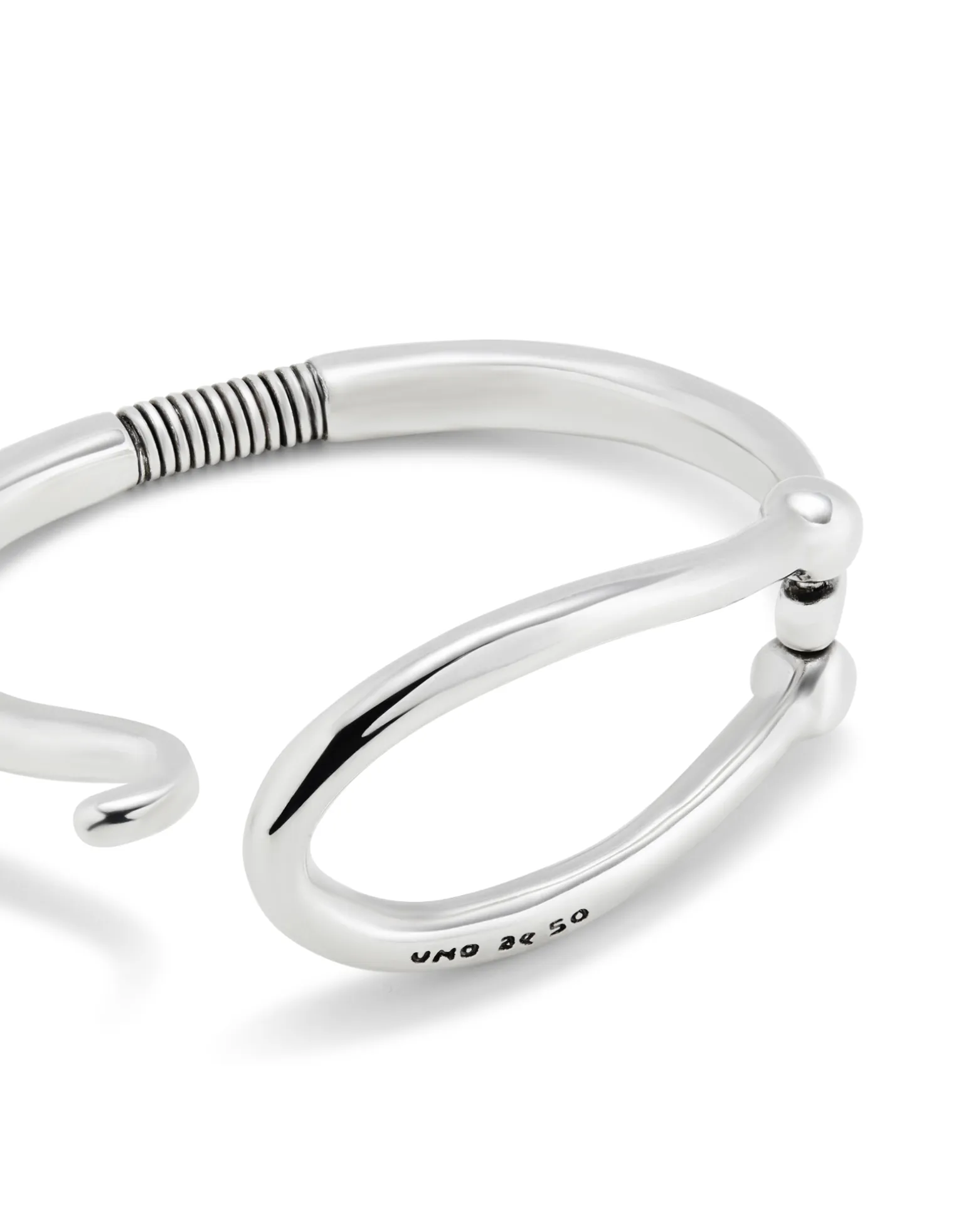 Pulsera rígida bañada en plata eslabón grande y muelle interior